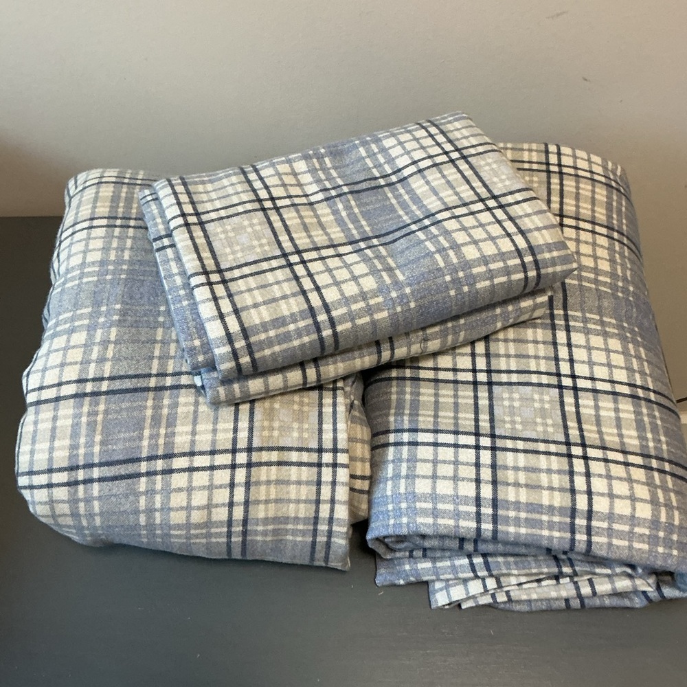 UGG Blue and Cream Plaid FlannelBedding Sheets